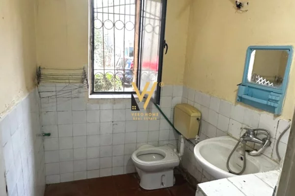 Shtepi ne shitje Apartament ne Tirane, 1+1, Mobilimi E mobiluar, Pagesa 118,000  Euro.