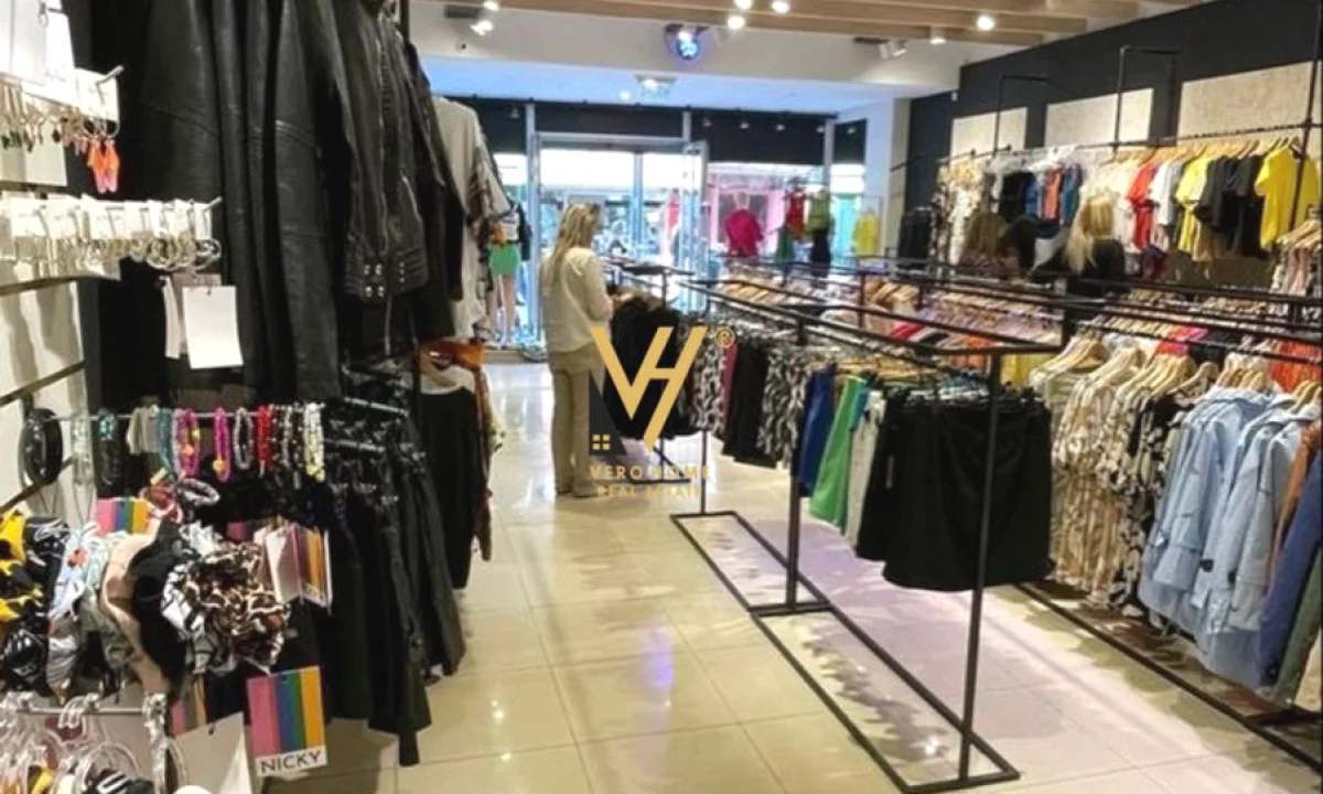 JEPET DYQAN 36 M2 ME QIRA TE ISH EKSPOZITA 100.000 LEKE