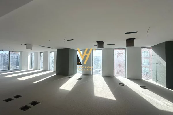 Business Property for Rent 3+1 in Tirana - 46,200 Euro