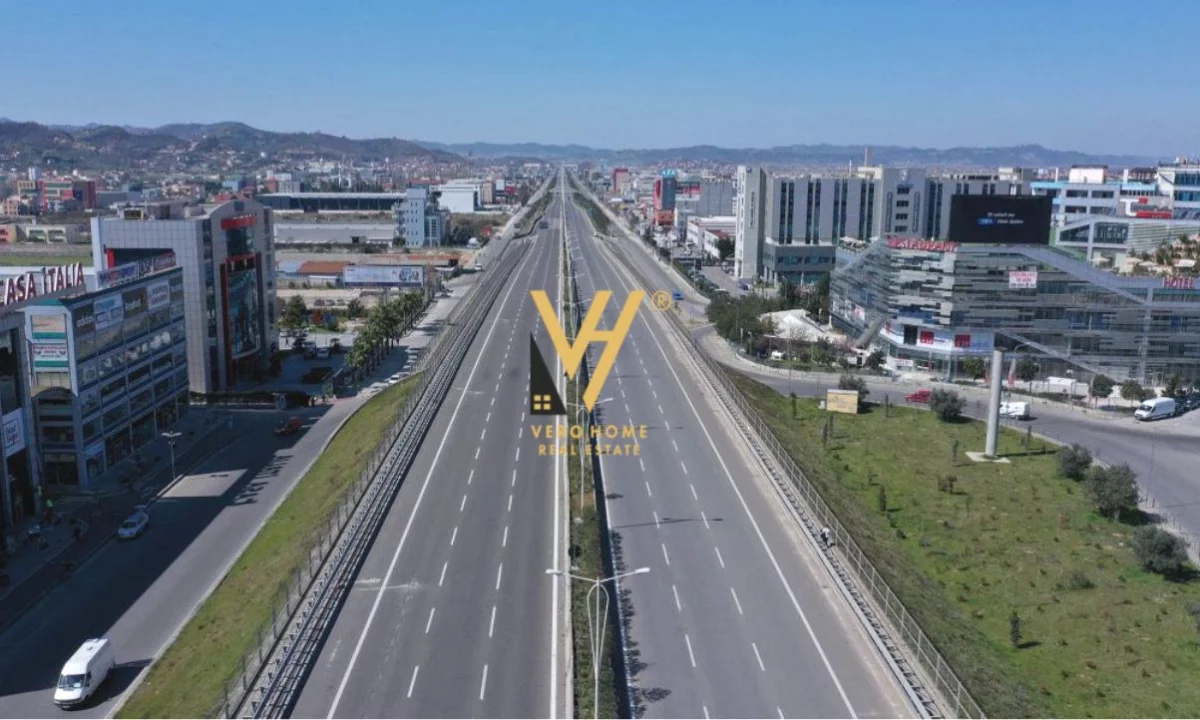 Shtepi ne shitje Apartament ne Tirane, 2+1, Mobilimi E mobiluar, Pagesa 10,500,000  Leke.