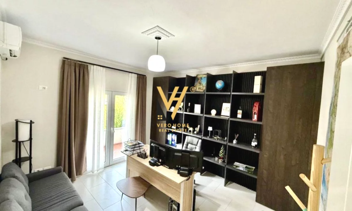 JEPET ZYRE 150 M2 ME QIRA TE QYTETI STUDENTI 650 EURO