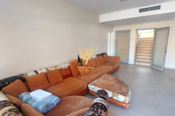 Business Property for Rent 3+1 in Tirana - 4,000 Euro