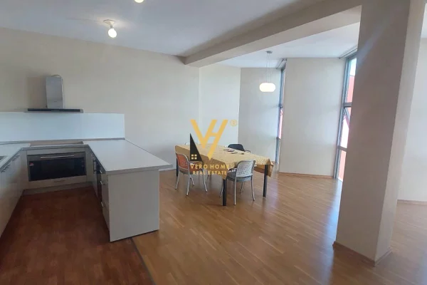 Business Property for Rent 3+1 in Tirana - 4,000 Euro