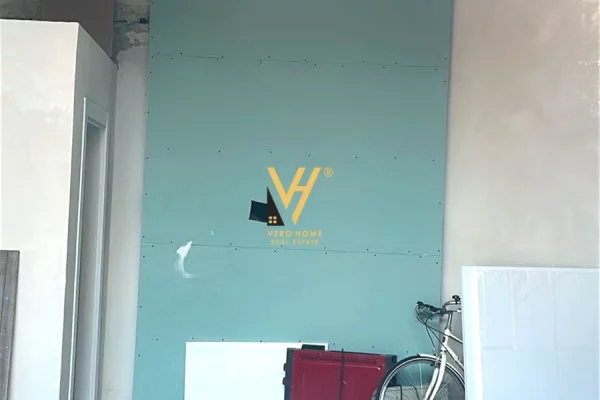 Business Property in Sale 1+1 in Tirana - 410,000 Euro