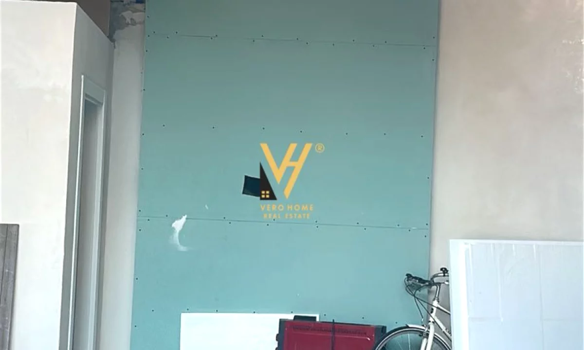 SHITET DYQAN 58 M2 TE RRUGA E KAVAJES 410.000 EURO