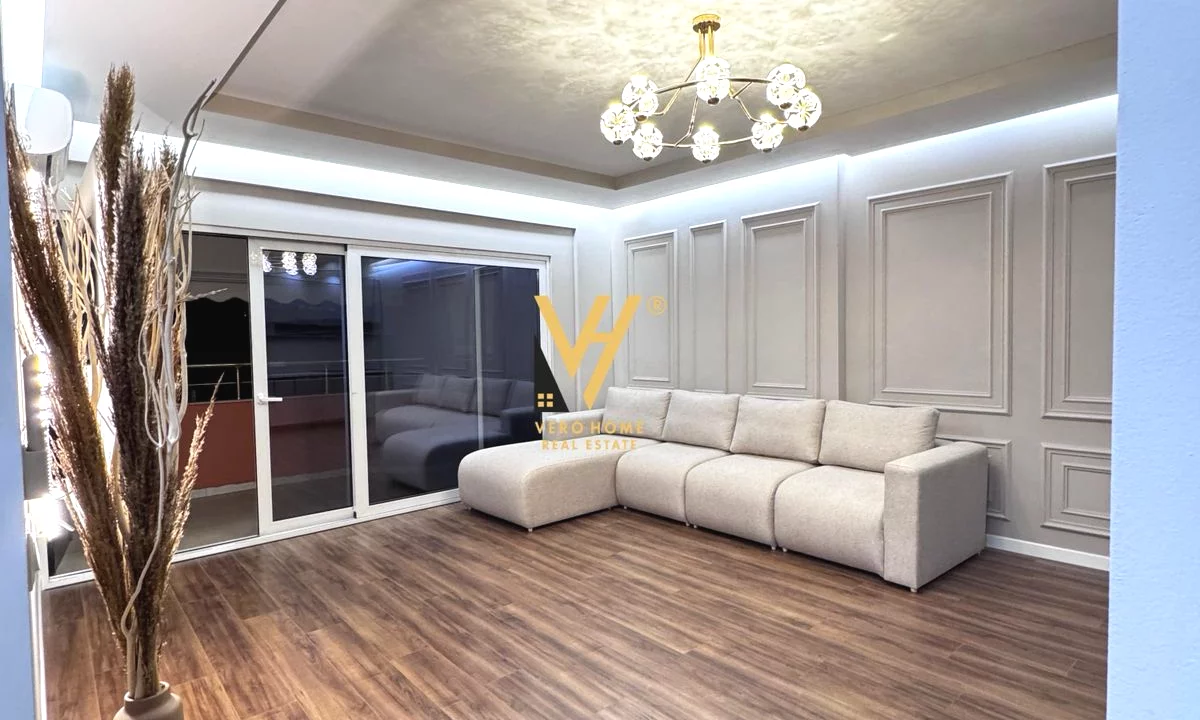 Shtepi ne shitje Apartament ne Tirane, 2+1, Mobilimi E mobiluar, Pagesa 285,000  Euro.