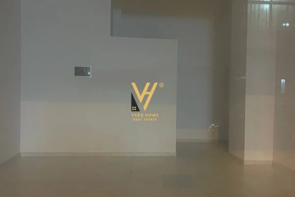 Business Property for Rent 1+1 in Tirana - 65,000 Leke