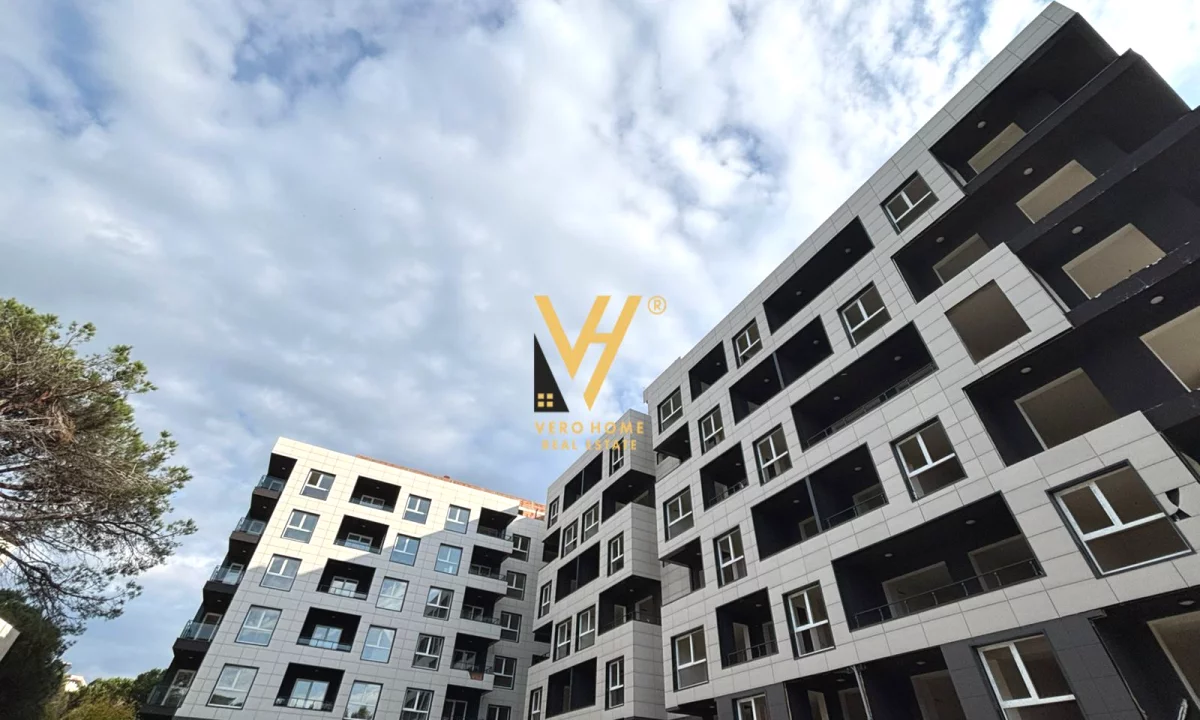 Shtepi ne shitje Apartament ne Durres, 1+1, Mobilimi Bosh, pa mobiluar, Pagesa 104,000  Euro.