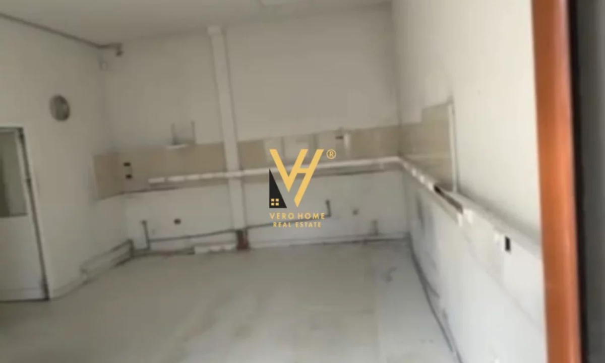 JEPET DYQAN 65 M2 ME QERA TE BLV ZOGU I PARE 70.000 LEKE