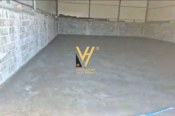 Business Property for Rent 4+1 in Tirana - 1,200 Euro