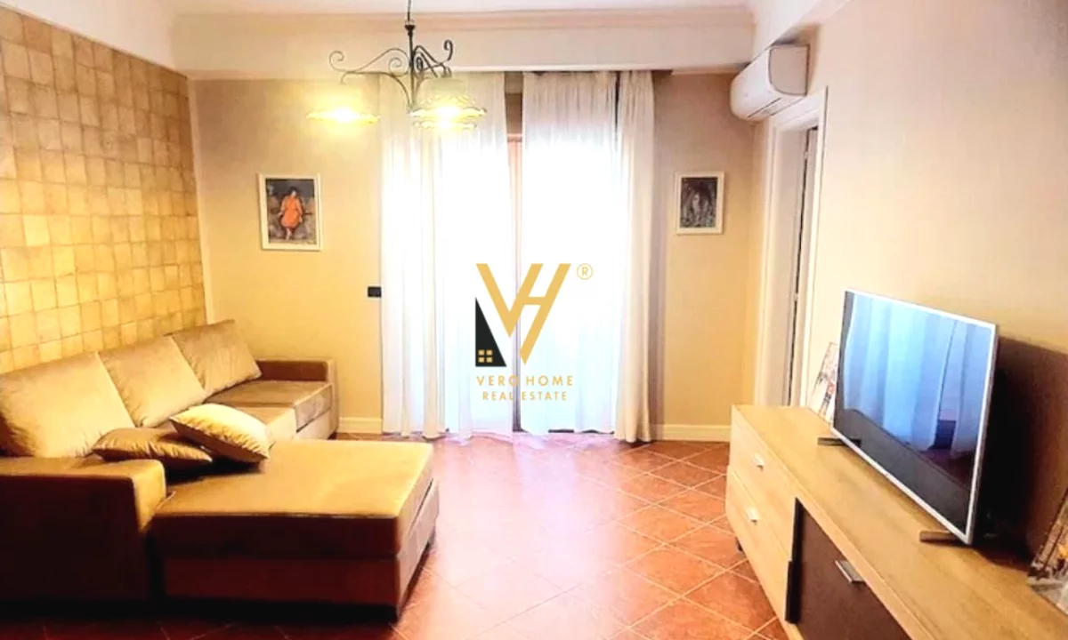 Shtepi ne shitje Apartament ne Tirane, 2+1, Mobilimi E mobiluar, Pagesa 315,000  Euro.