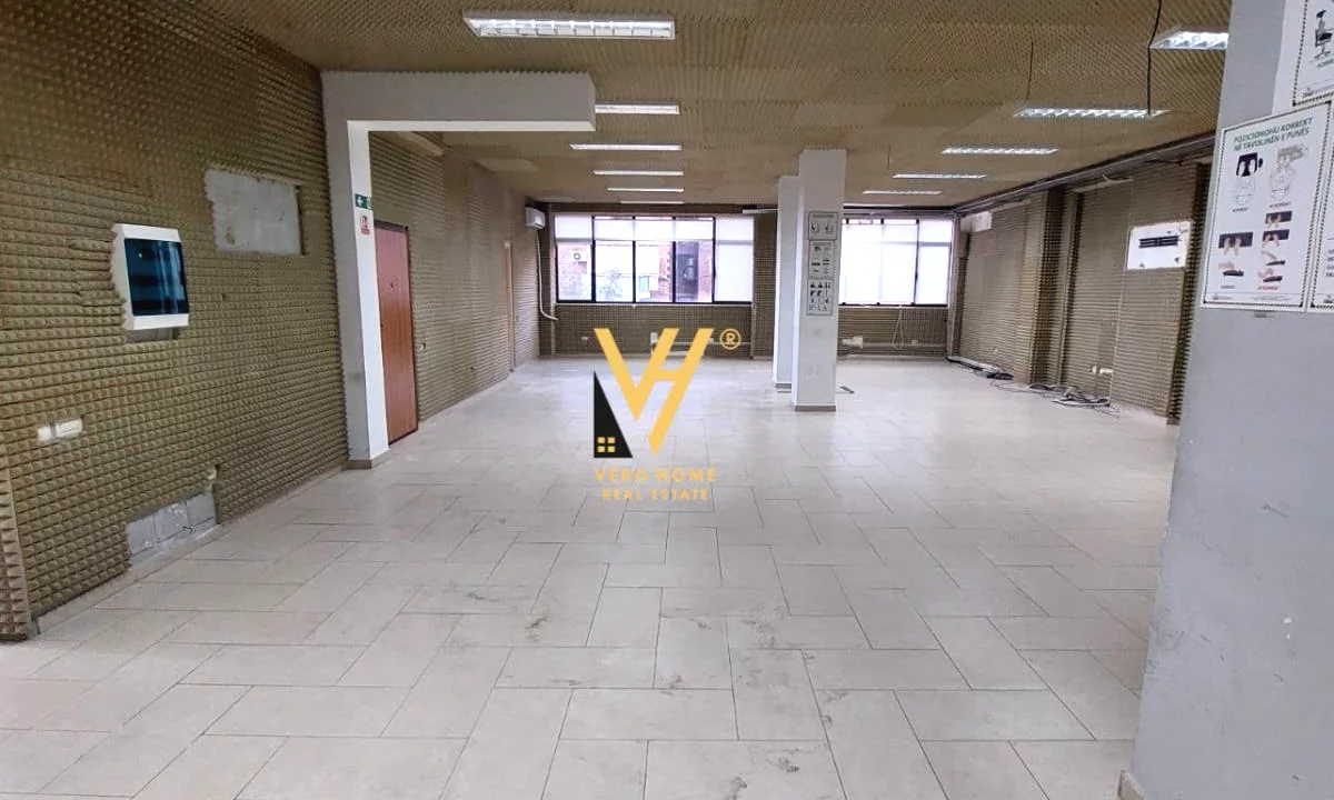 JEPET ZYRE 350 M2 ME QERA TE RRUGA PJETER BUDI 3.000 EURO