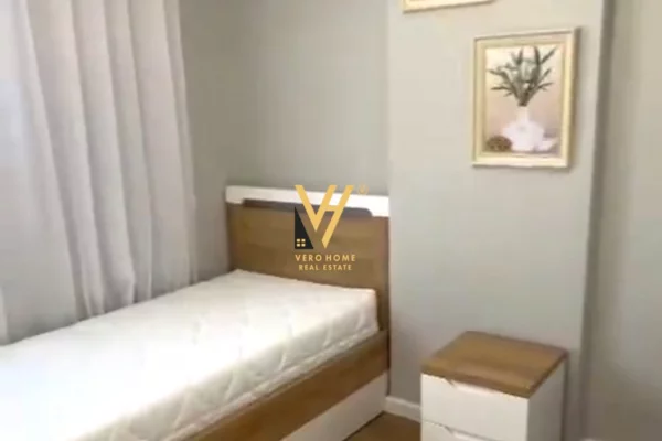 Shtepi ne shitje Apartament ne Tirane, 2+1, Mobilimi E mobiluar, Pagesa 143,000  Euro.