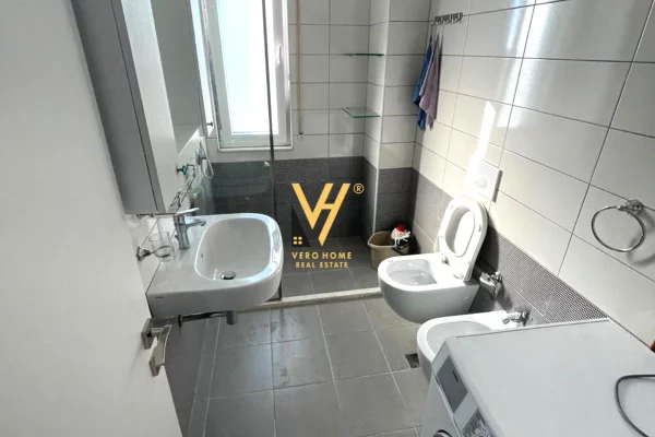 Shtepi ne shitje Apartament ne Durres, 1+1, Mobilimi E mobiluar, Pagesa 220,000  Euro.