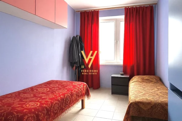 Shtepi ne shitje Apartament ne Tirane, 2+1, Mobilimi E mobiluar, Pagesa 150,000  Euro.