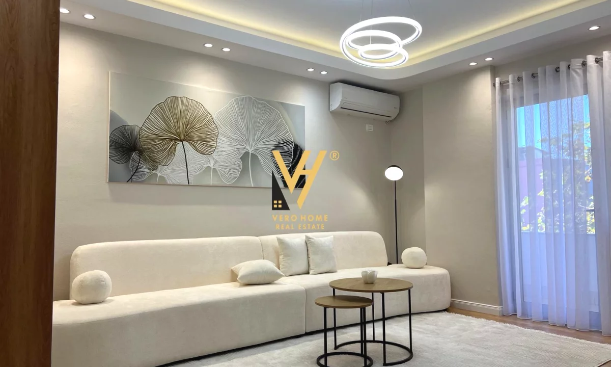 Shtepi ne shitje Apartament ne Tirane, 2+1, Mobilimi E mobiluar, Pagesa 173,000  Euro.