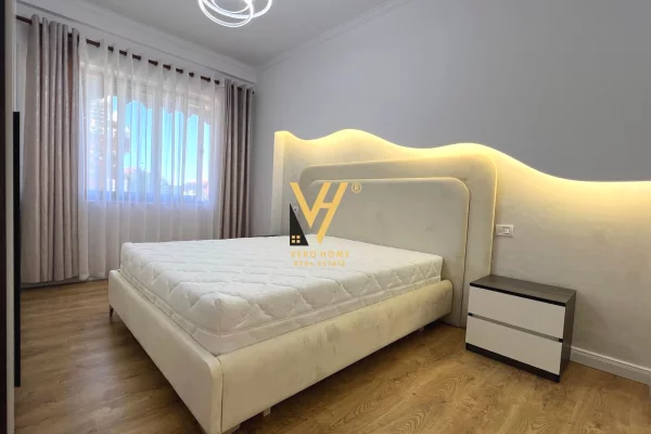 Shtepi ne shitje Apartament ne Tirane, 2+1, Mobilimi E mobiluar, Pagesa 173,000  Euro.