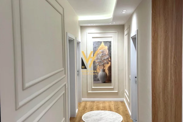 Shtepi ne shitje Apartament ne Tirane, 2+1, Mobilimi E mobiluar, Pagesa 173,000  Euro.