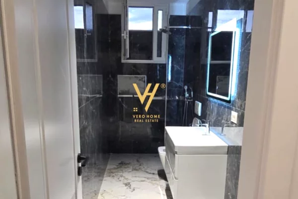 Shtepi ne shitje Apartament ne Tirane, 2+1, Mobilimi Bosh, pa mobiluar, Pagesa 218,000  Euro.