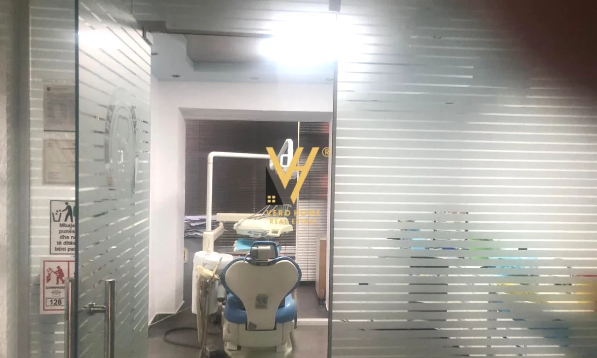 SHITET AMBIENT BIZNESI 70 M2 TE PAZARI I RI 160.000 EURO