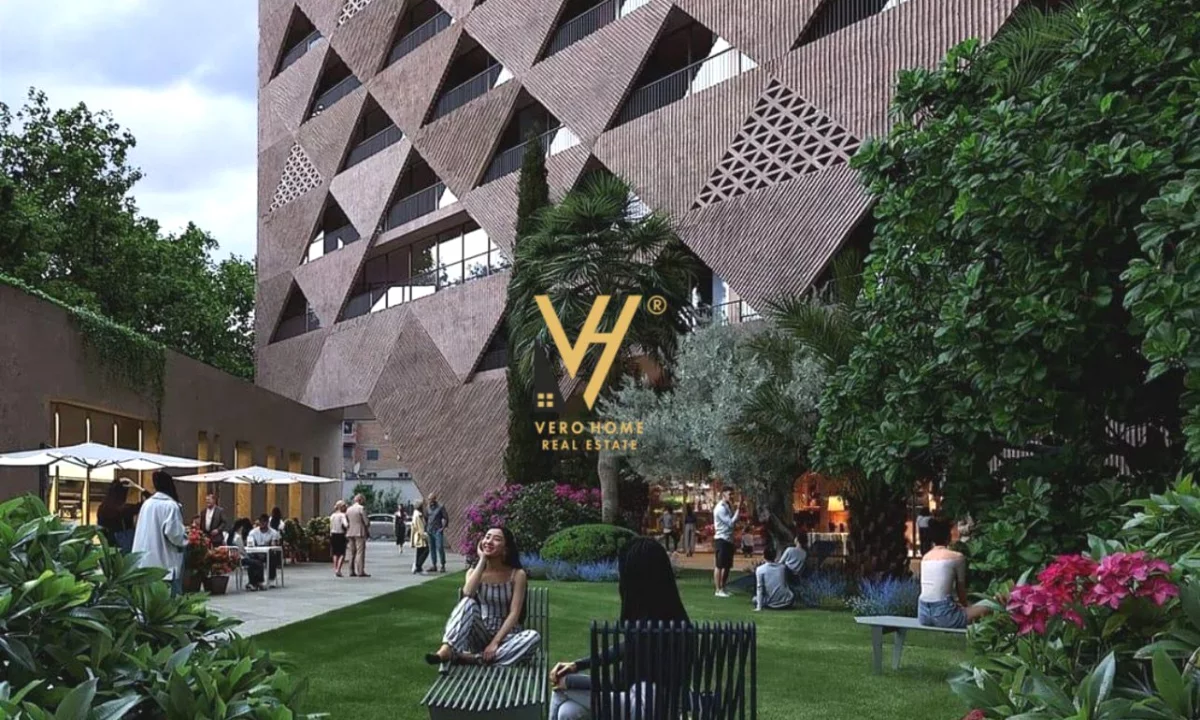 Shtepi ne shitje Apartament ne Tirane, 2+1, Mobilimi Bosh, pa mobiluar, Pagesa 340,000  Euro.