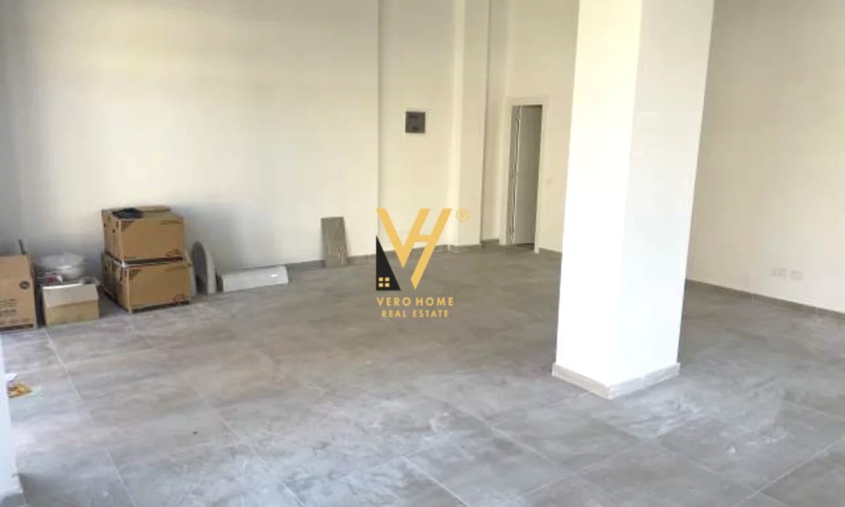 JEPET DYQAN 70 M2 ME QERA TE RRUGA E DIBRES 500 EURO