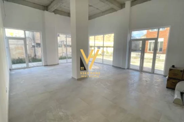 Business Property for Rent 1+1 in Tirana - 500 Euro