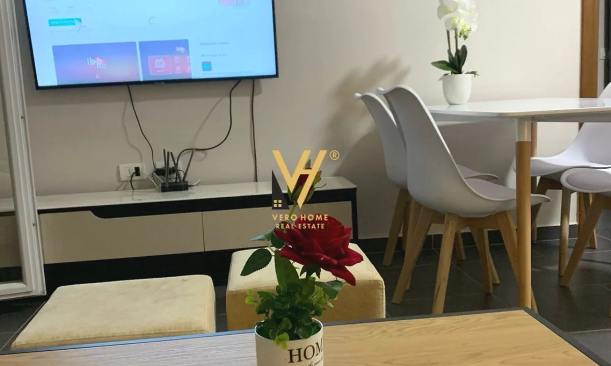 Shtepi ne shitje Apartament ne Himare, 1+1, Mobilimi E mobiluar, Pagesa 165,000  Euro.