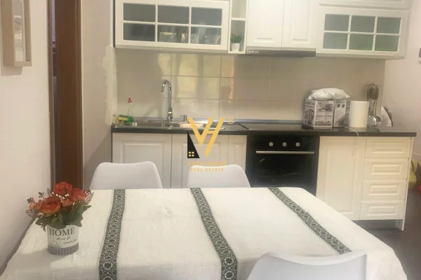 Shtepi ne shitje Apartament ne Himare, 1+1, Mobilimi E mobiluar, Pagesa 165,000  Euro.