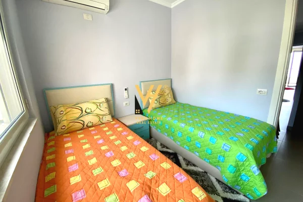 Shtepi ne shitje Apartament ne Durres, 2+1, Mobilimi E mobiluar, Pagesa 300,000  Euro.