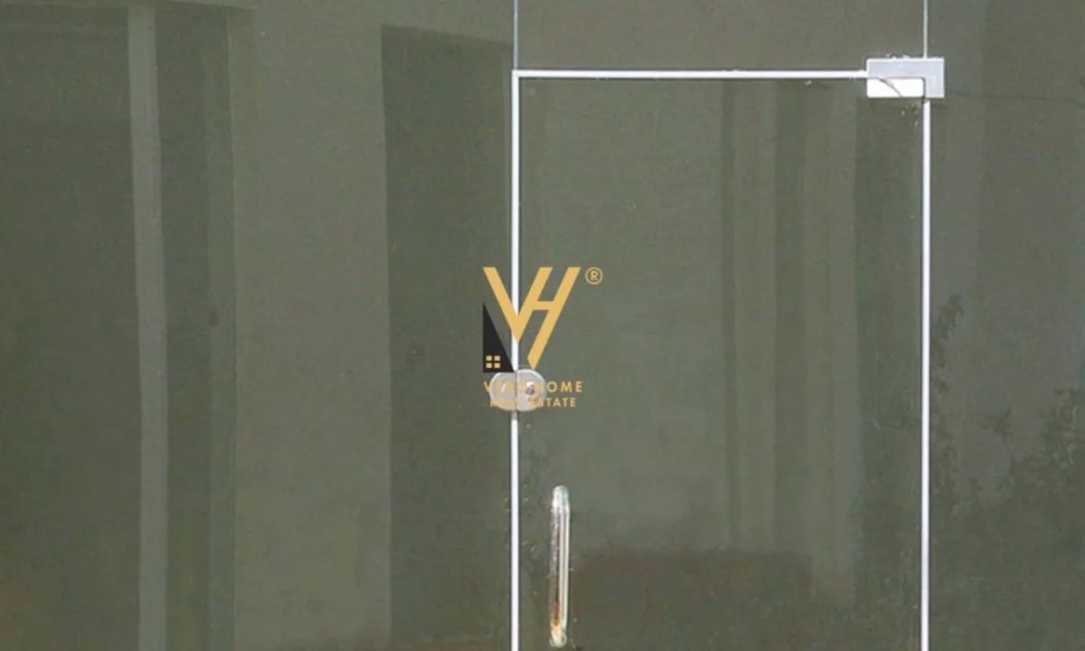 SHITET AMBIENT BIZNESI 85 M2 NE ASTIR 170.000 EURO