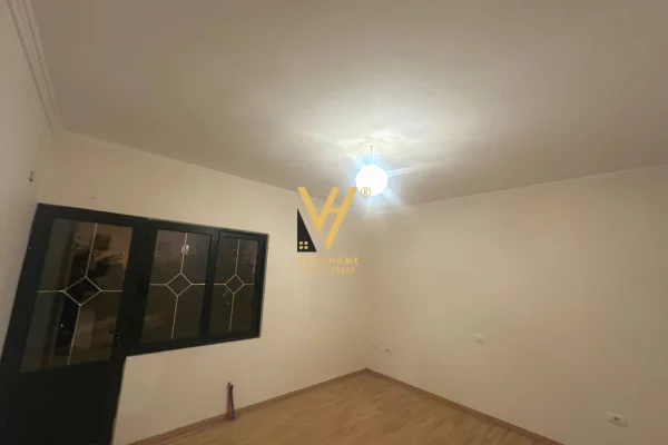 Business Property in Sale 3+1 in Tirana - 1,240,000 Euro