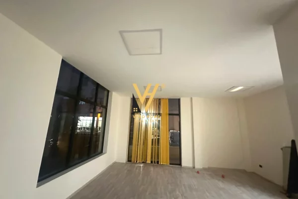 SHITET GODINE BIZNESI 456 M2 TE LIQENI I THATE, RR.EDUARD MANO 1.240.000 EURO