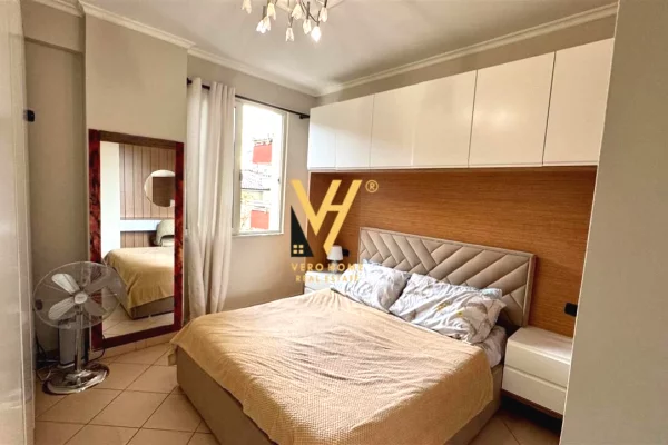 Shtepi me qera Apartament ne Tirane, 2+1, Mobilimi E mobiluar, Pagesa 70,000  Leke.