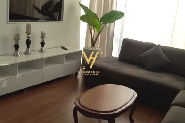 Shtepi ne shitje Vila Luksoze ne Tirane, 7+1, Mobilimi E mobiluar, Pagesa 900,000  Euro.