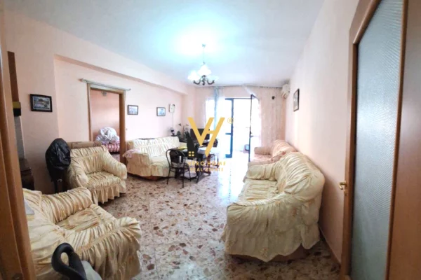 Shtepi ne shitje 1+1 ne Tirane - 140,000 Euro