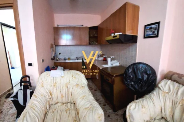 Shtepi ne shitje Apartament ne Tirane, 1+1, Mobilimi E mobiluar, Pagesa 140,000  Euro.