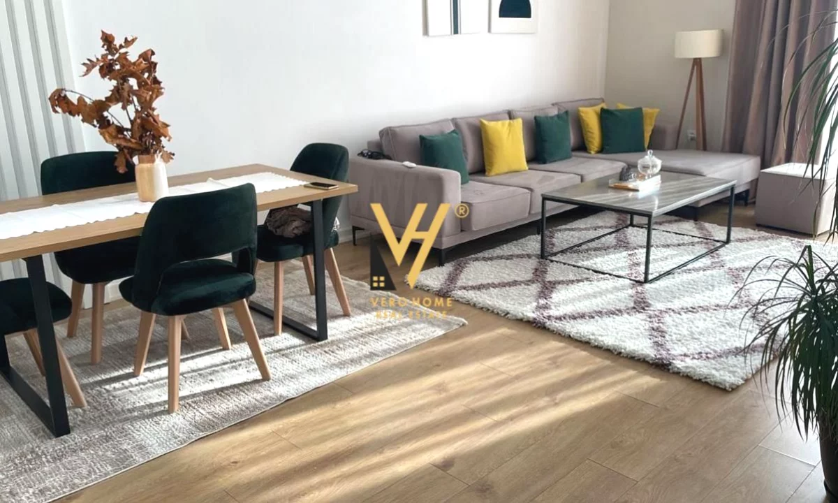 Shtepi ne shitje Apartament ne Tirane, 3+1, Mobilimi E mobiluar, Pagesa 150,000  Euro.