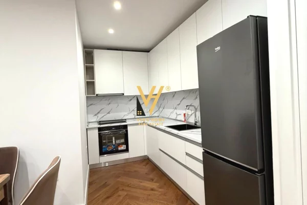 Shtepi me qera Apartament ne Tirane, 2+1, Mobilimi E mobiluar, Pagesa 1,600  Euro.