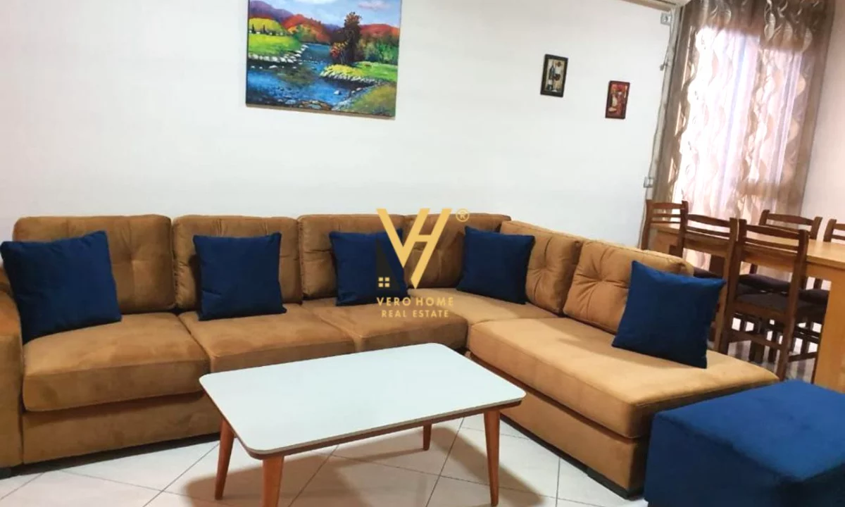 Shtepi me qera Apartament ne Tirane, 2+1, Mobilimi E mobiluar, Pagesa 650  Euro.