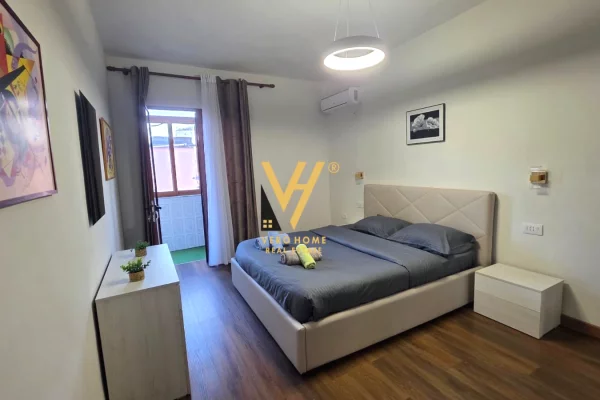 Shtepi me qera Apartament ne Tirane, 2+1, Mobilimi E mobiluar, Pagesa 80,000  Leke.