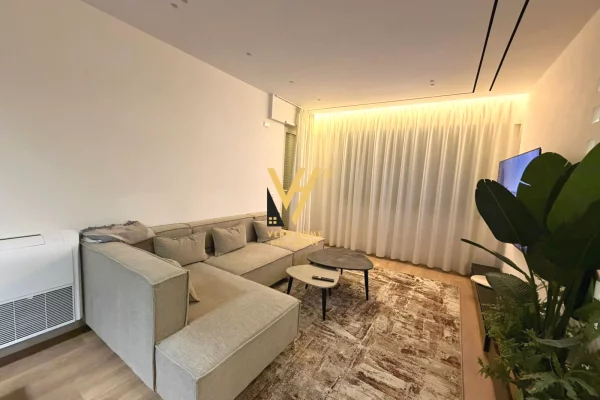 Shtepi me qera 3+1 ne Tirane - 1,100 Euro