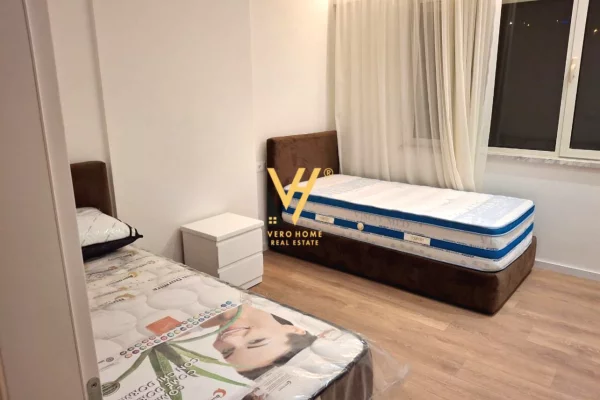 Shtepi me qera Apartament ne Tirane, 3+1, Mobilimi E mobiluar, Pagesa 1,100  Euro.