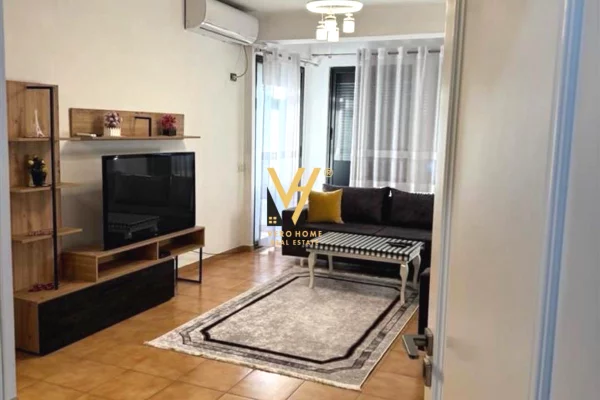 Shtepi me qera Apartament ne Tirane, 2+1, Mobilimi E mobiluar, Pagesa 450  Euro.