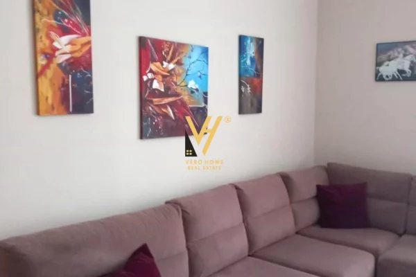 Shtepi me qera 2+1 ne Tirane - 600 Euro