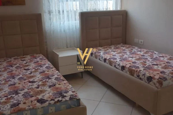 Shtepi me qera Apartament ne Tirane, 2+1, Mobilimi E mobiluar, Pagesa 600  Euro.