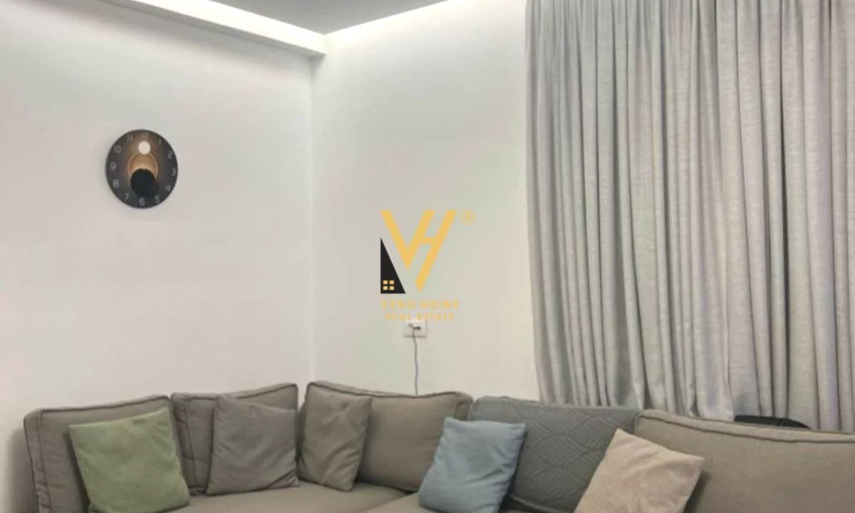 Shtepi me qera Apartament ne Tirane, 2+1, Mobilimi E mobiluar, Pagesa 85,000  Leke.