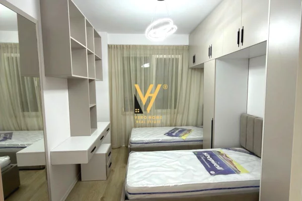 Shtepi me qera Apartament ne Tirane, 2+1, Mobilimi E mobiluar, Pagesa 1,200  Euro.