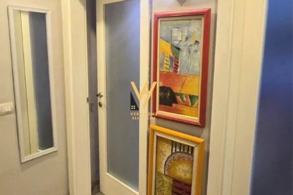 Shtepi me qera Apartament ne Tirane, 2+1, Mobilimi E mobiluar, Pagesa 650  Euro.