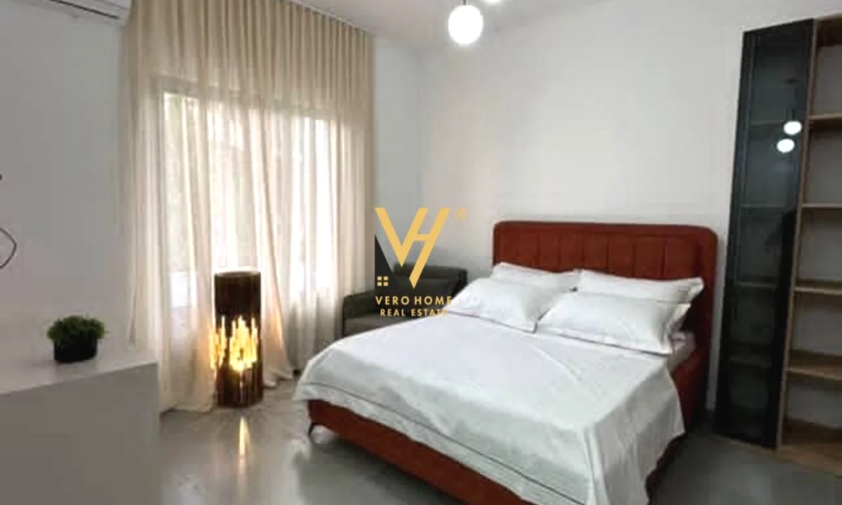 Shtepi ne shitje Vila Luksoze ne Durres, 5+1, Mobilimi E mobiluar, Pagesa 550,000  Euro.